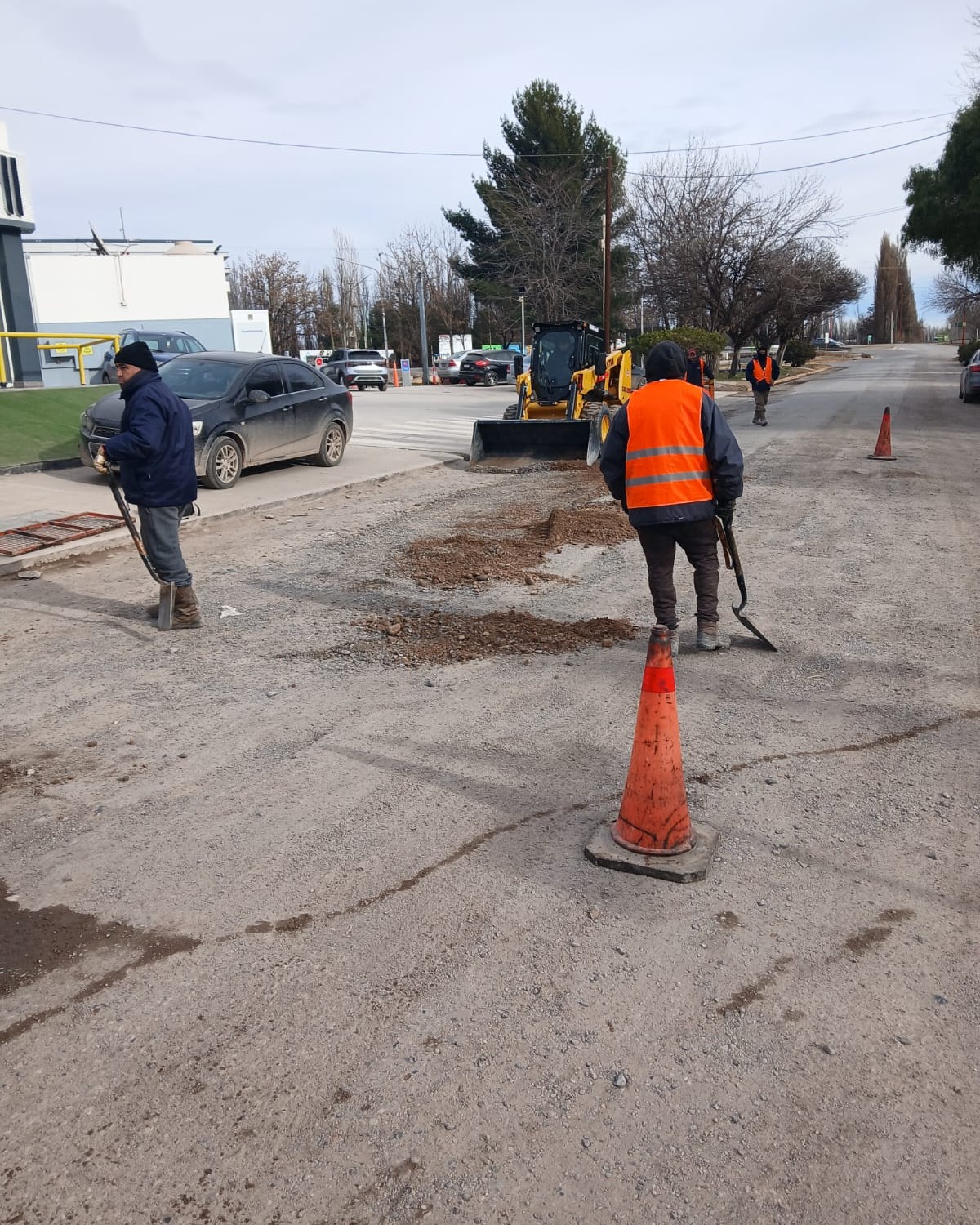 Continúan las reparaciones y bacheos en la ciudad