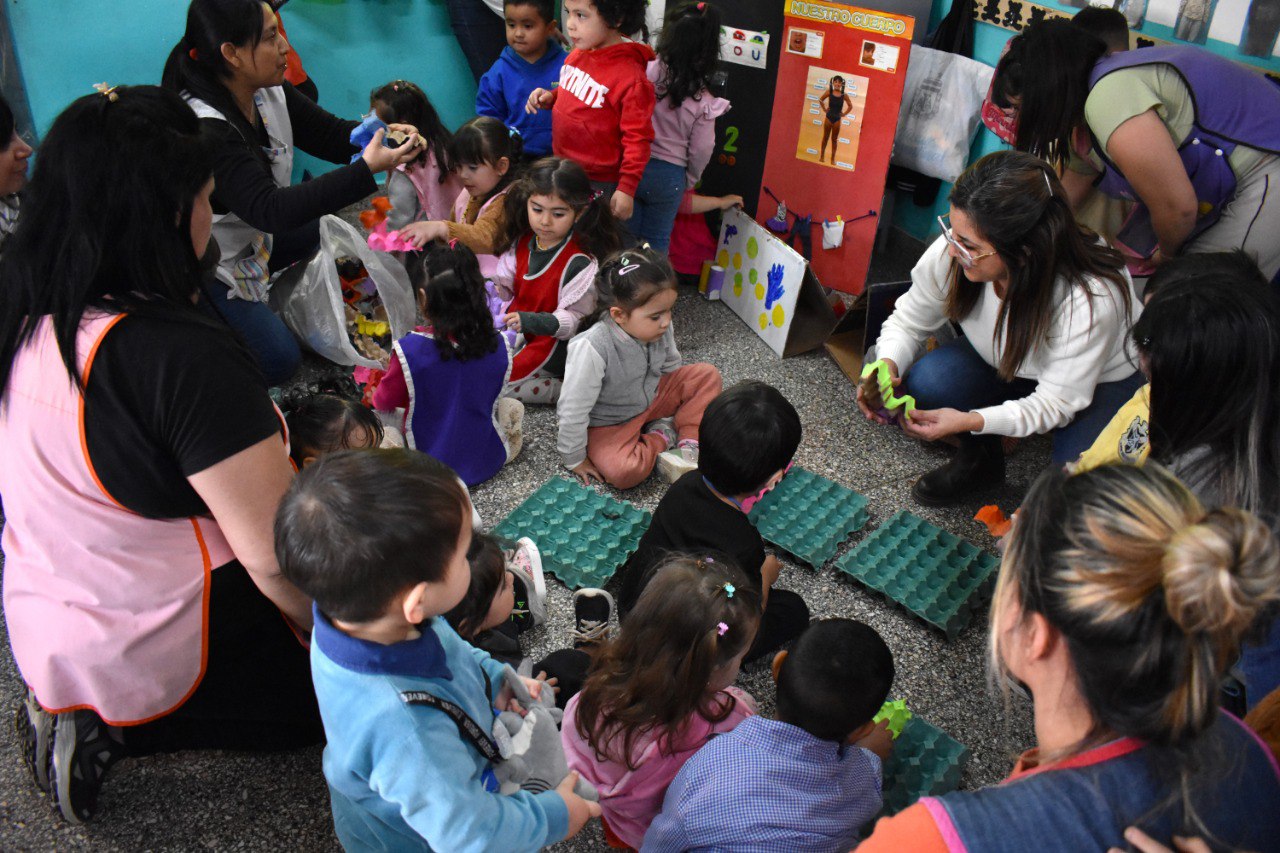 Agradecimiento a la Escuela Laboral N7