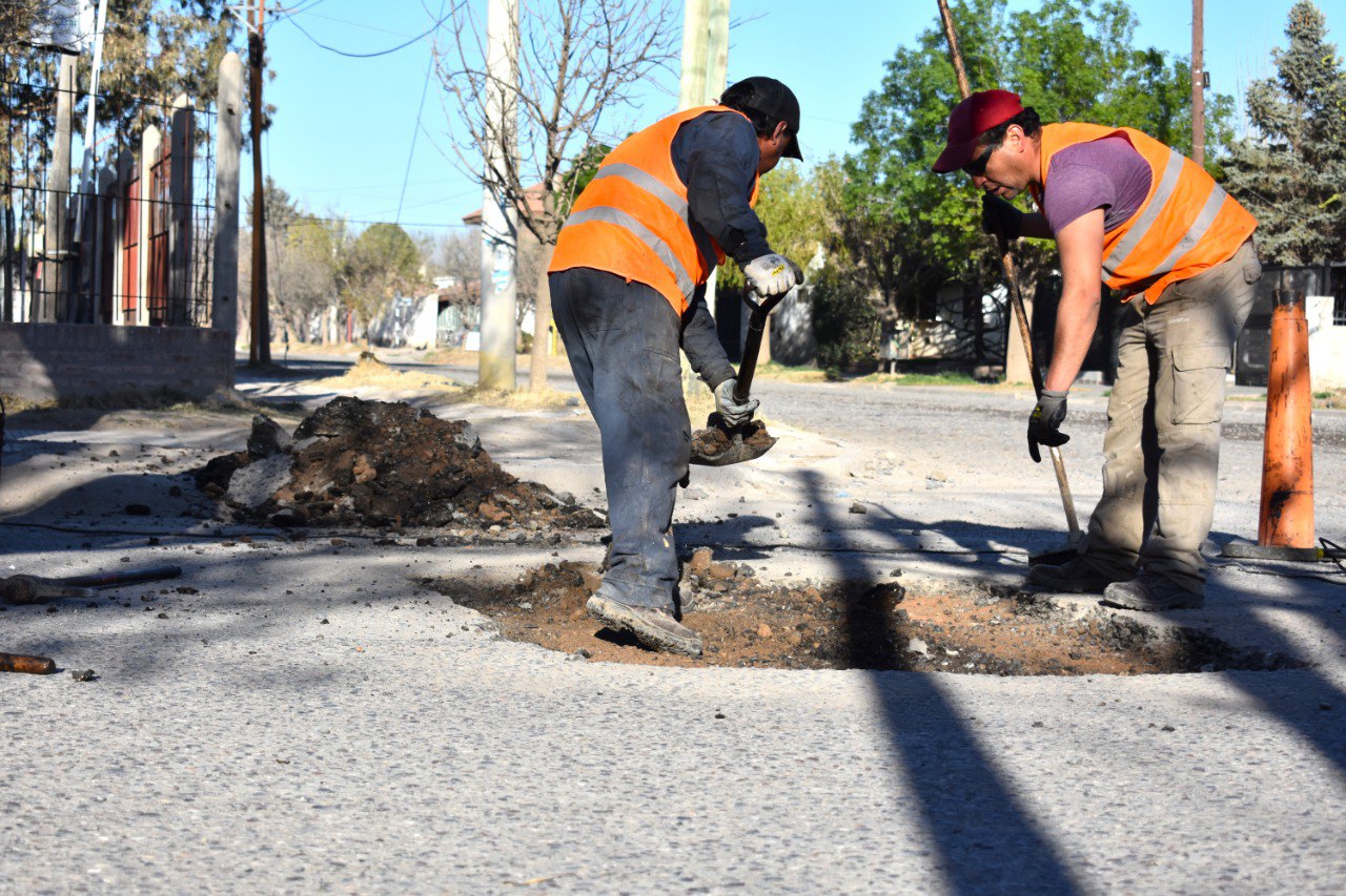 Trabajos de bacheo en la ciudad