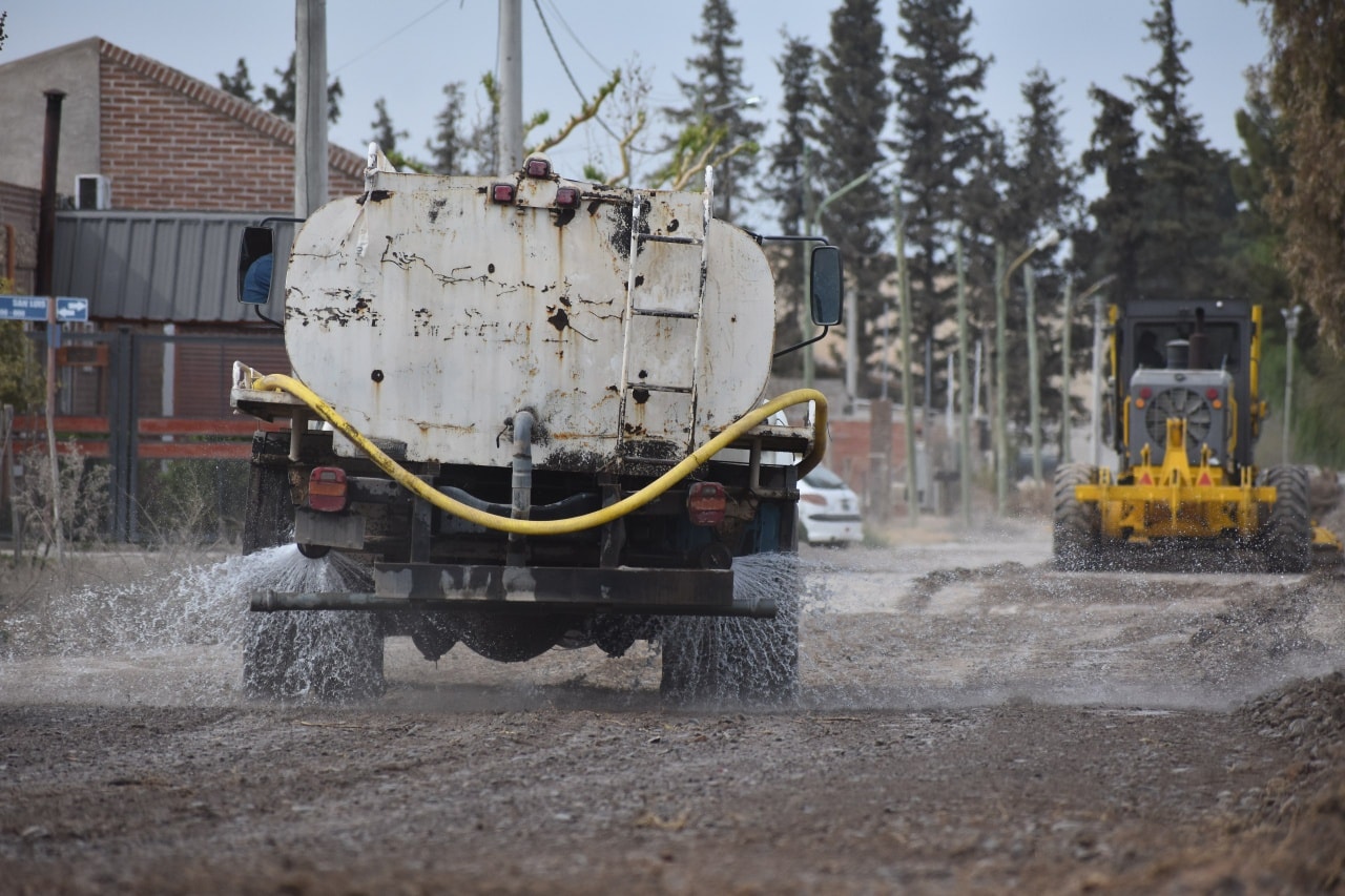 OPERATIVOS DE LIMPIEZA EN EL BARRIO LOTEO DEL CENTENARIO
