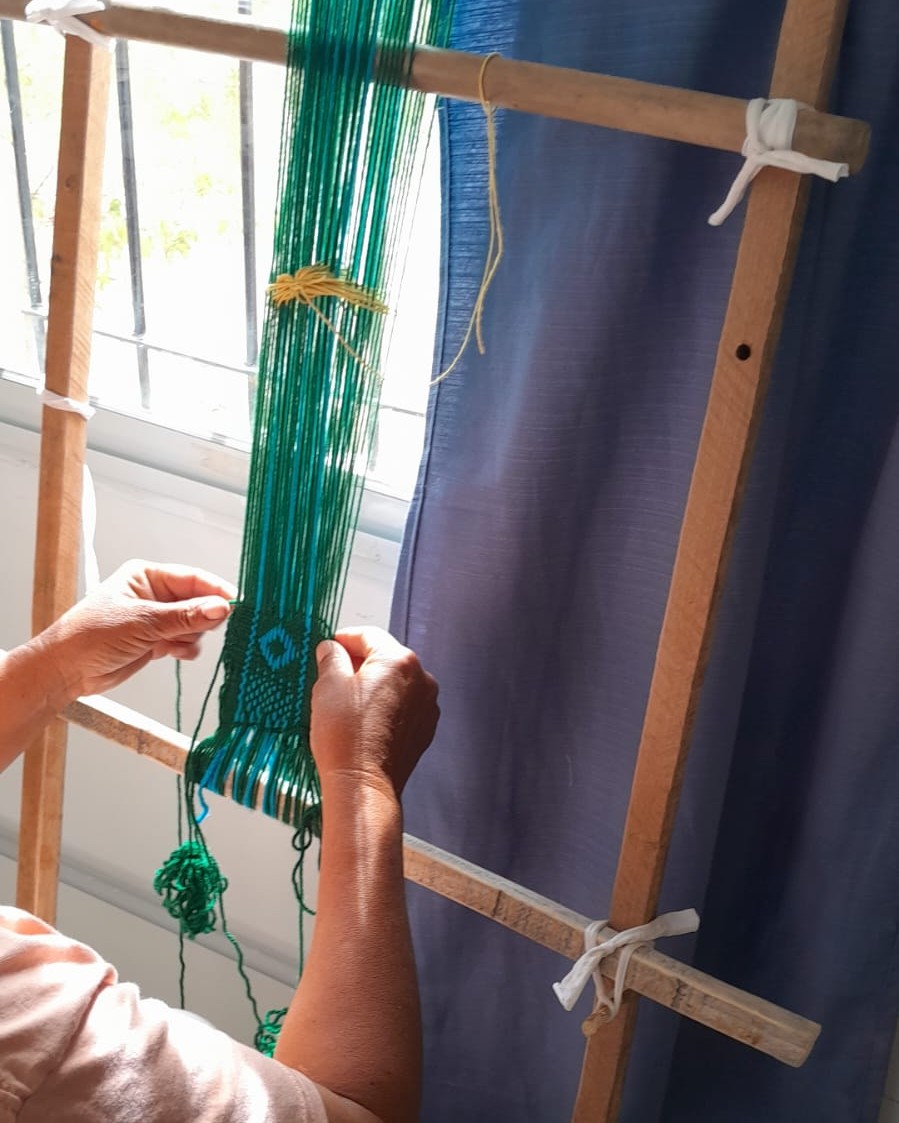 🧵 Taller de Telar Mapuche