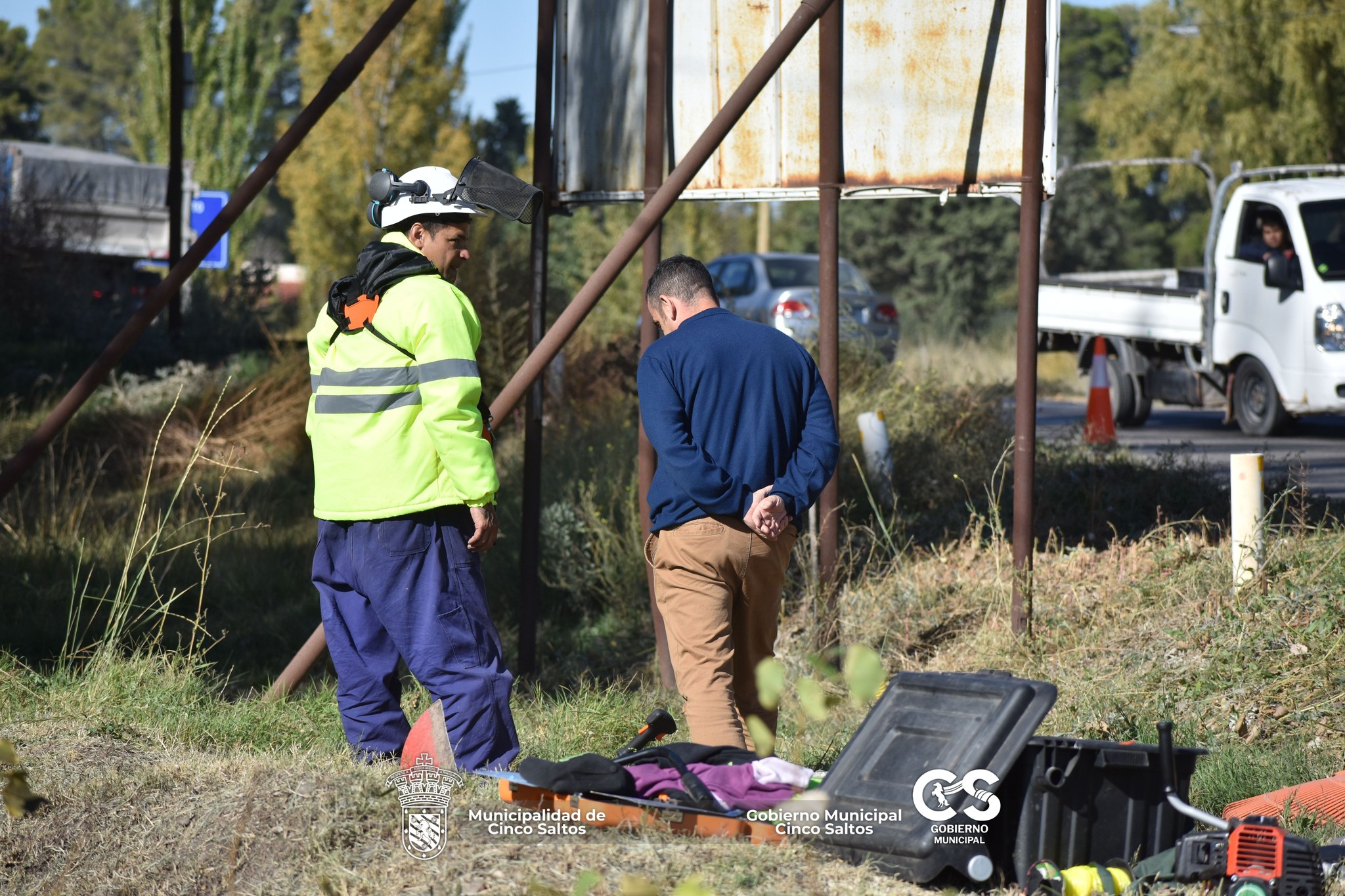 Trabajos de limpieza y desmalezamiento sobre Ruta N 151