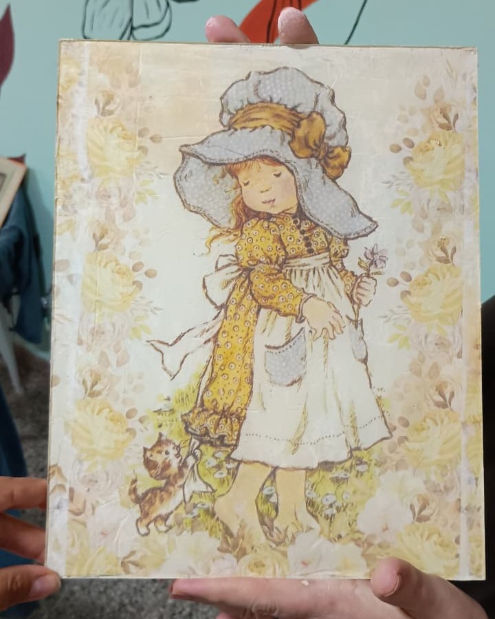 Finalizó con éxito el Seminario Intensivo de Decoupage Invertido en Vidrio