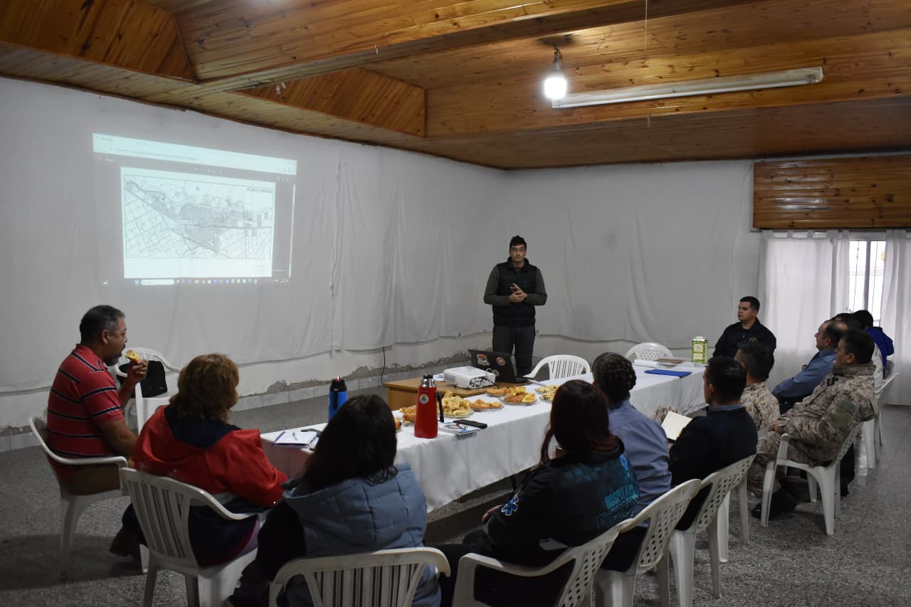 Reunión del Comité de Crisis para la planificación de corredores de emergencia y evacuación