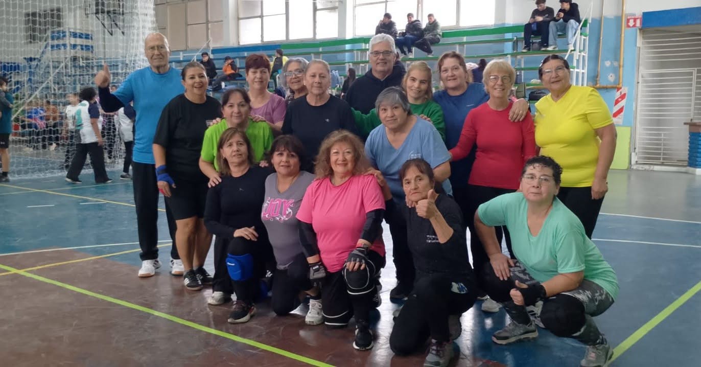 La escuela municipal de newcom "MIX_5" participó de un encuentro recreativo en Villa Manzano
